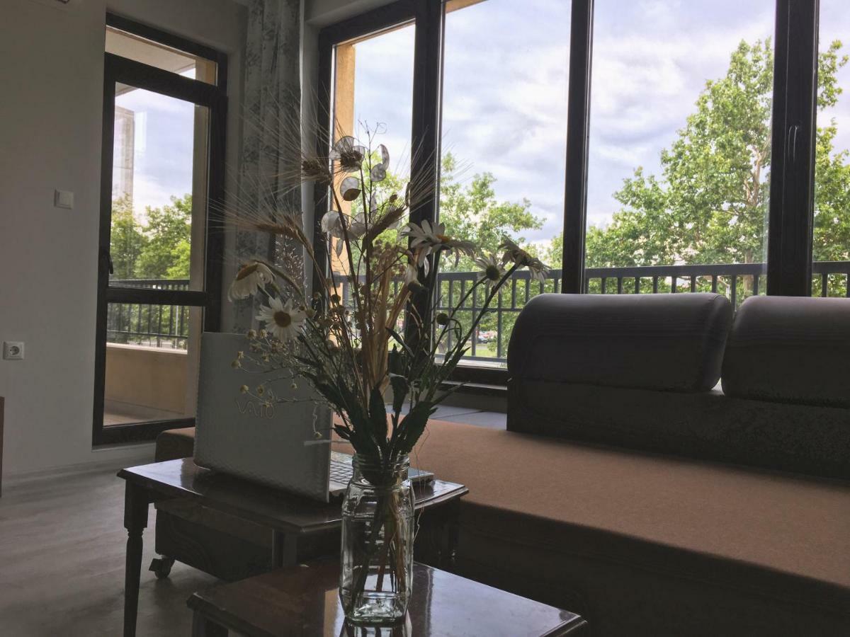 Azzurro Apartment - Ideal For Your Seaside Escape In Бургас Экстерьер фото